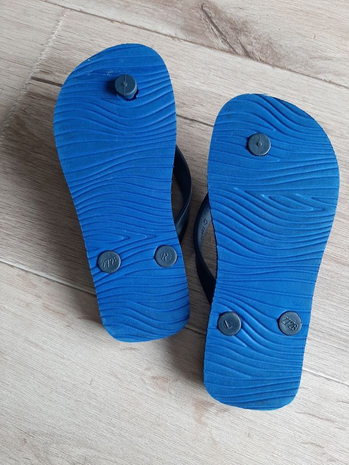 Tongs taille 27/28 Tribord - photo numéro 2