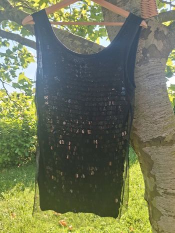 Débardeur à sequins noir