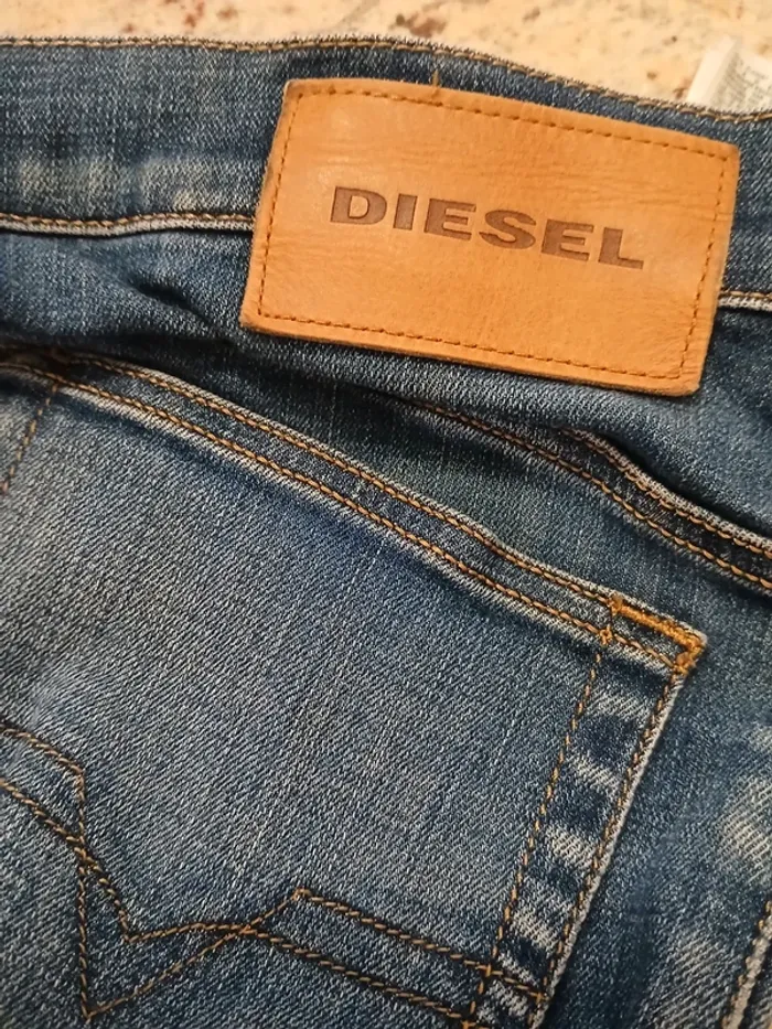 Lot de 2 jean diesel 28 et 29 très bonne état - photo numéro 5