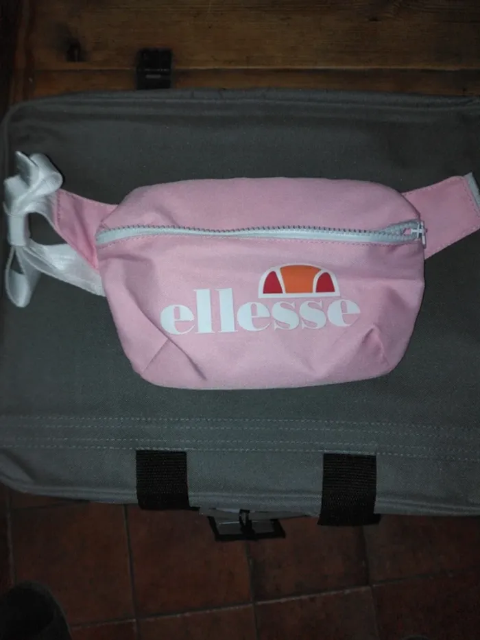 Banane ellesse - photo numéro 4