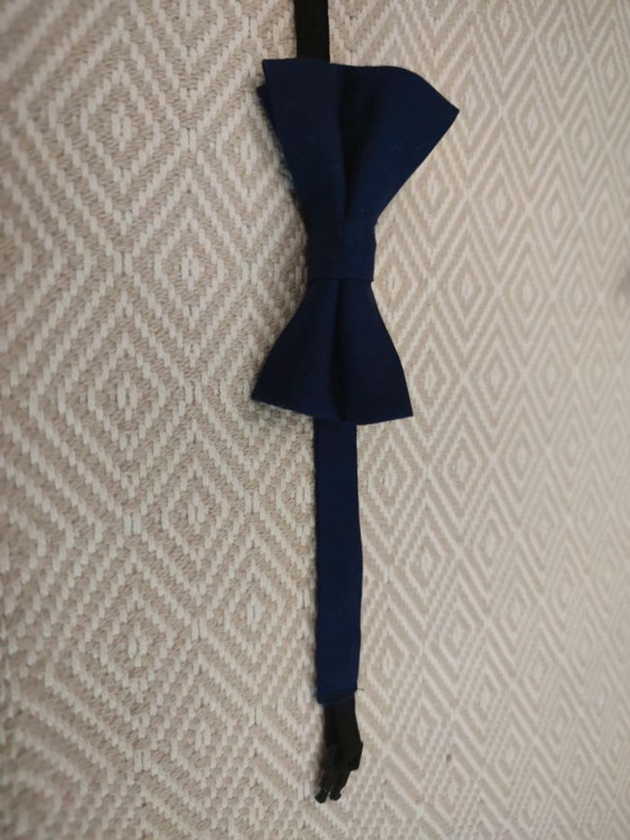 Noeud papillon marine neuf