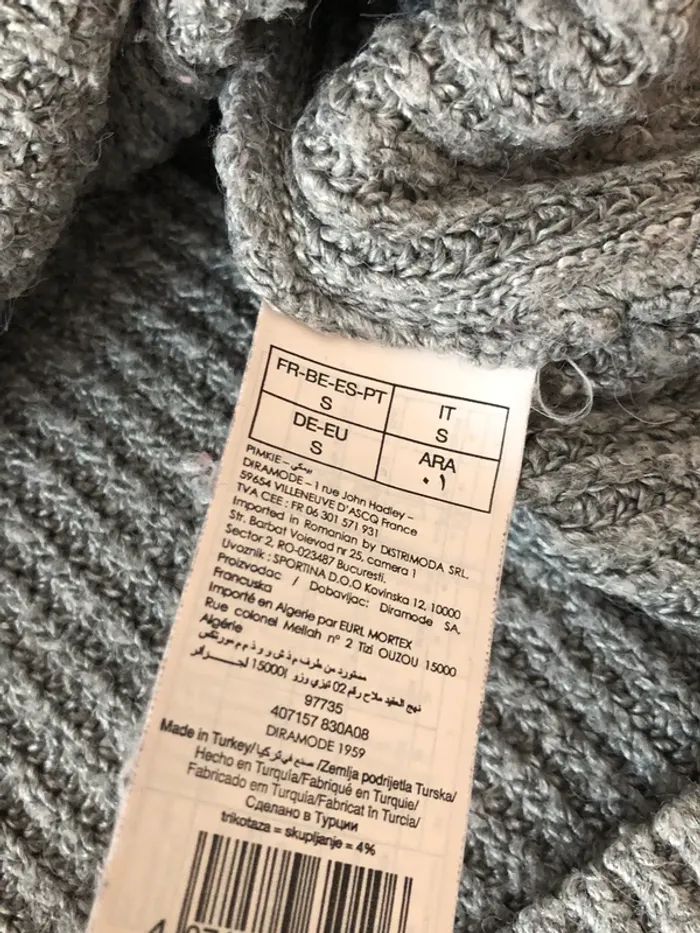 Pull gris - photo numéro 2