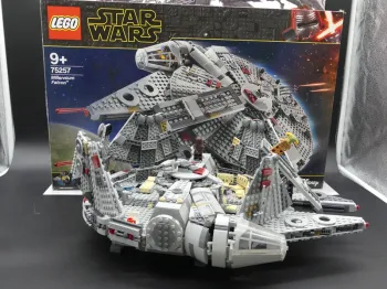 LEGO Star Wars 75257 – Millennium Falcon – Complet avec boîte