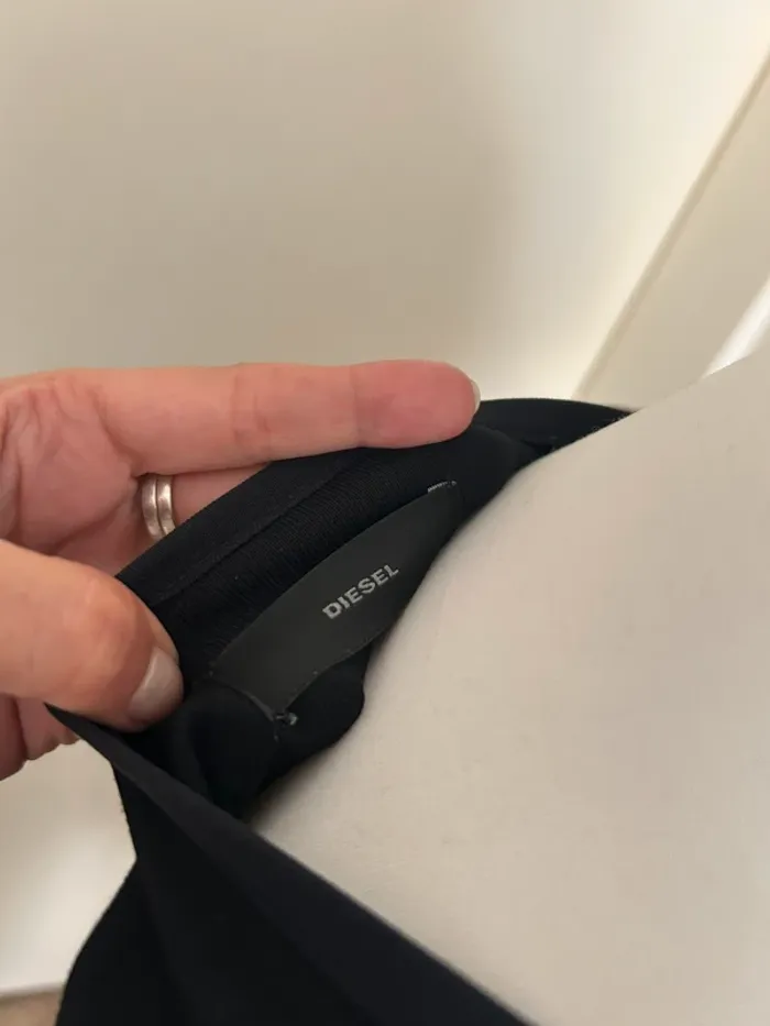 Diesel Robe noire entièrement zippé sur le devant  Noir - photo numéro 4