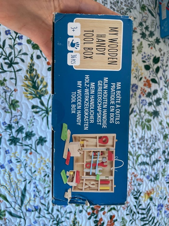 Atelier avec des outil en bois - photo numéro 4