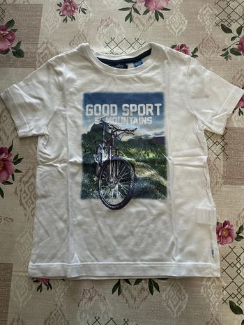 TEE shirt