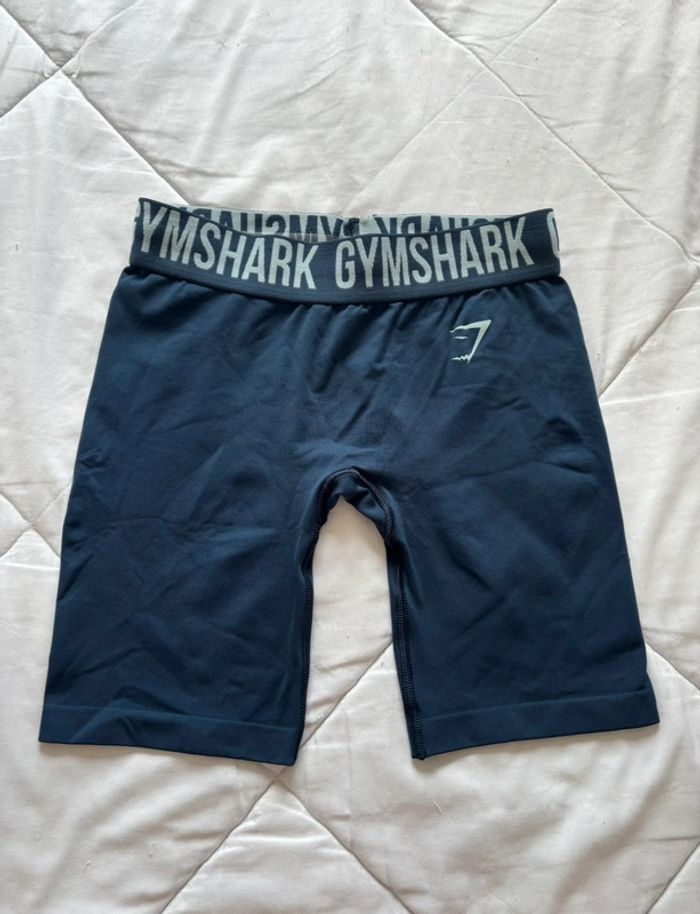 Short Gymshark taille S/36 femme sport fitness bleu marine logo très bon état - photo numéro 2