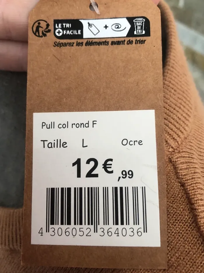 Pull neuf T.L FPC - photo numéro 2