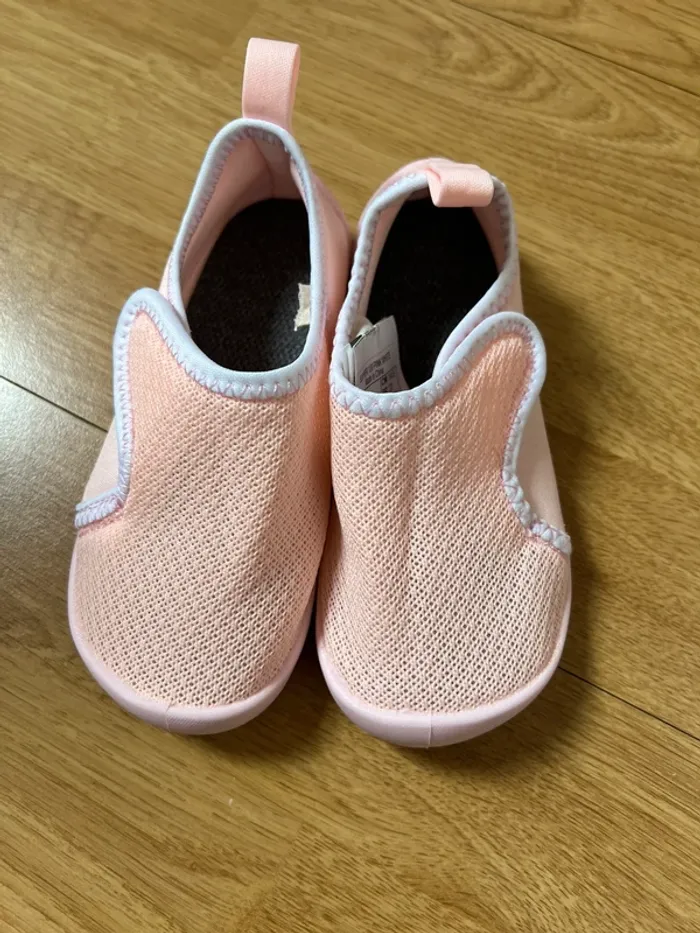Chaussons enfant taille 24 - photo numéro 3