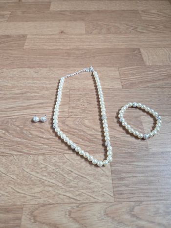 Parure de Bijoux Femme Perles & Strass  Marque AVON