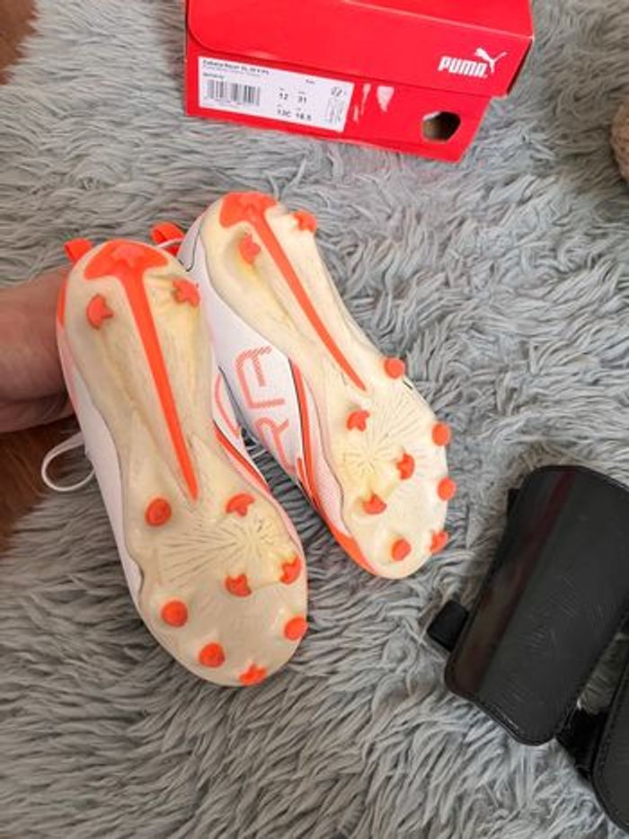 Chaussures de foot puma à crampons taille 31 - photo numéro 2