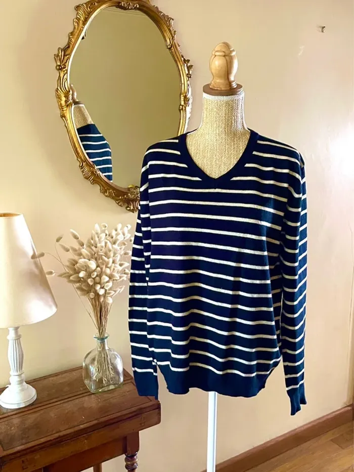 Pull marin col v rayures noir blanc coupe droite manches longues casual chic intemporel - photo numéro 2