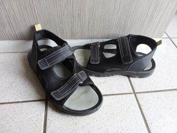 Sandales garçon taille 34 gemo noire gris  scratch mi saison été