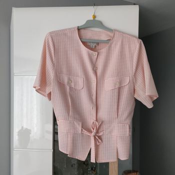 Chemisier rose et blanc