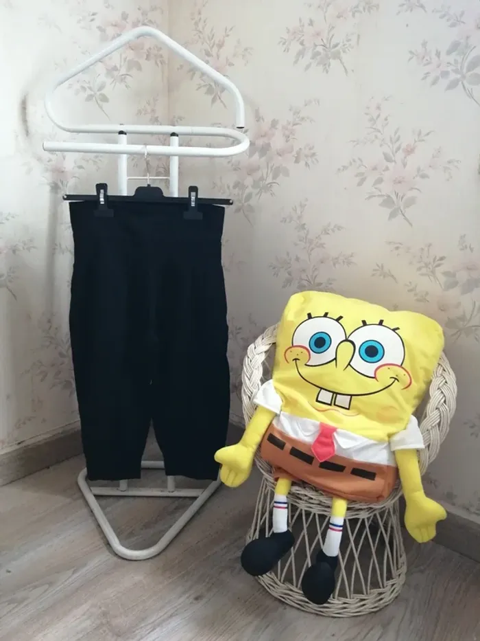 Pantacourt de sport noir lien à nouer à la taille / energetics / (12ans)