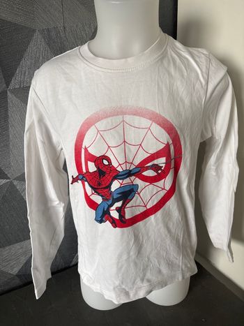 Pull fin Spiderman 6 ans Marvel 