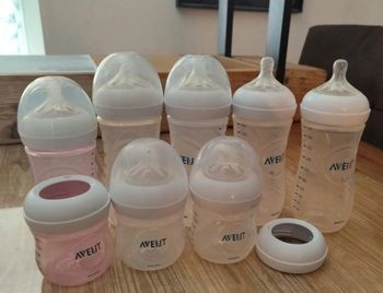 Lot de 8 biberons Avent Natural – 5 grands + 3 petits 