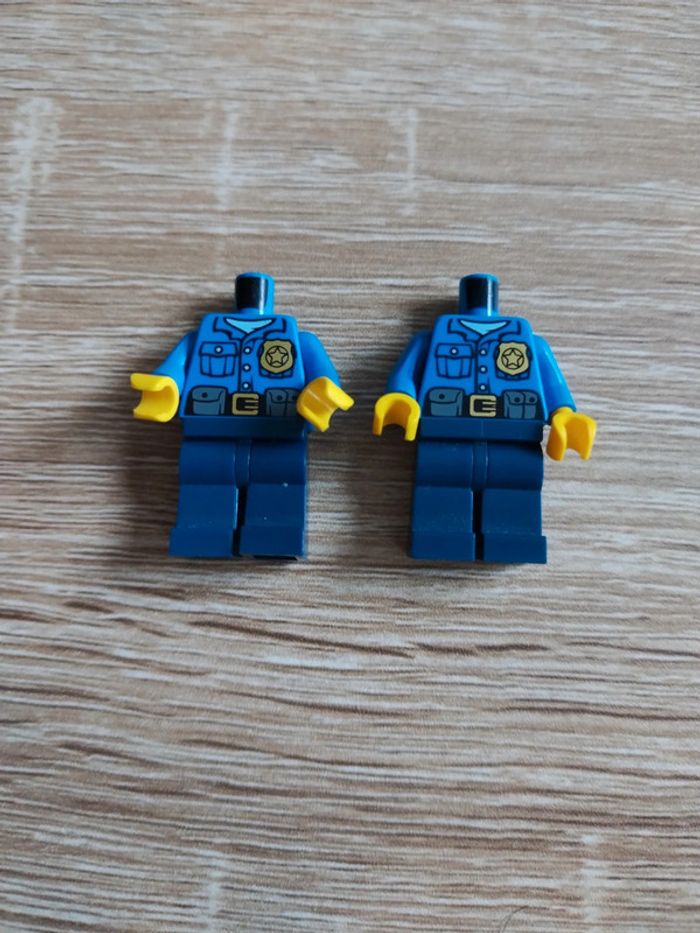 Lot 2 minifigs police lego city