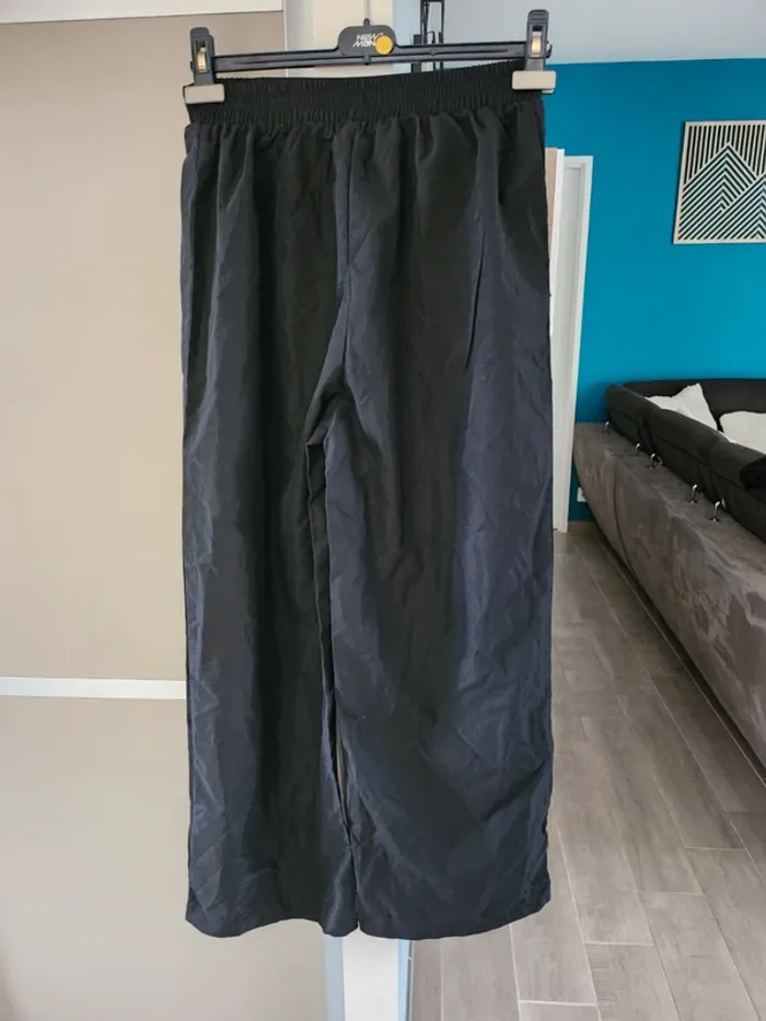 Pantalon jambes larges baggy fluide noir taille 38 Shien excellent état - photo numéro 2
