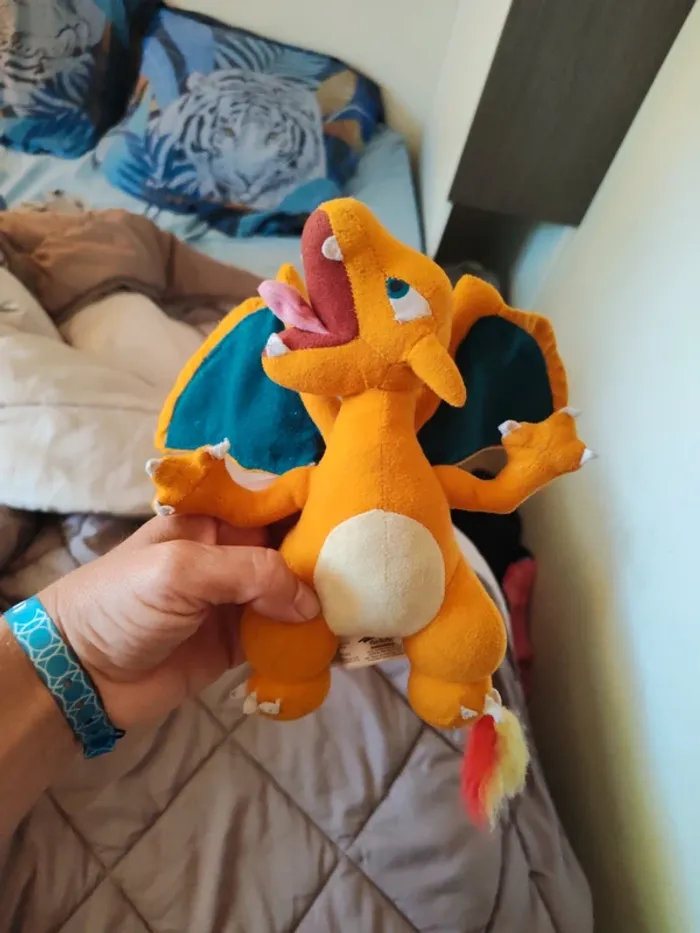 Peluche pokemon dracaufeu - photo numéro 3