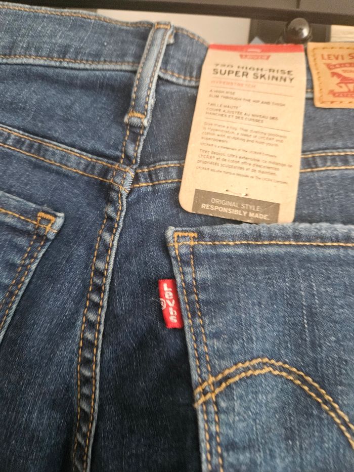Jean levi's taille 36 - photo numéro 5