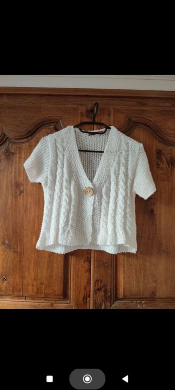 Joli cardigan blanc