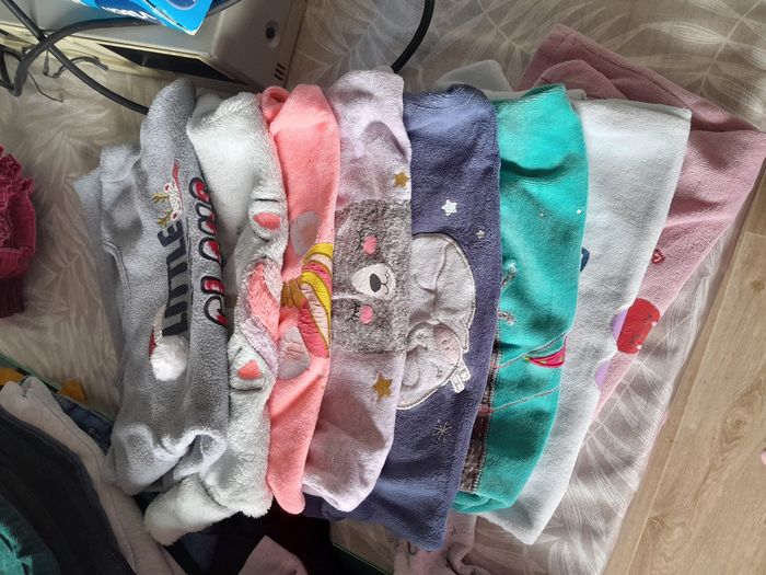 Vêtements fille 3/4ans - photo numéro 7