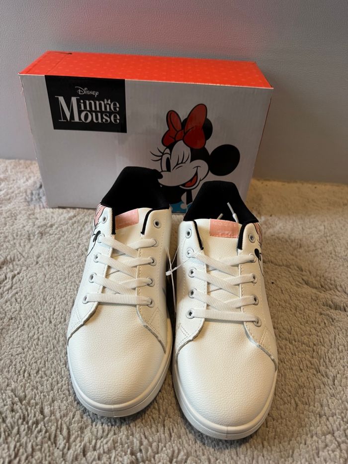 Basket Minnie mouse taille 37 - photo numéro 4