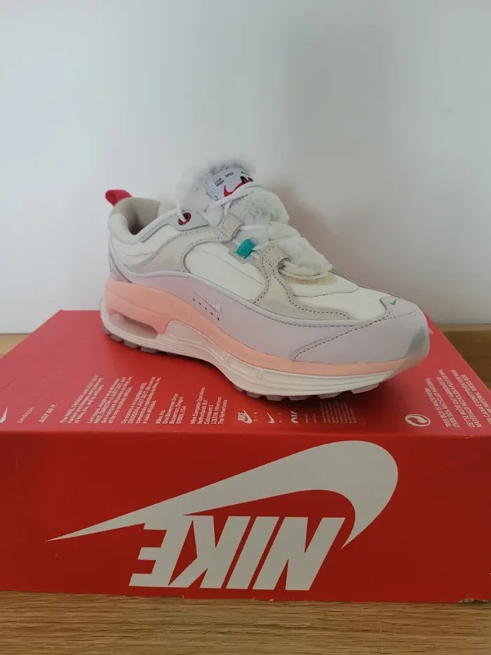 Nike Air Max Bliss T38,5 100% Authentique - photo numéro 8