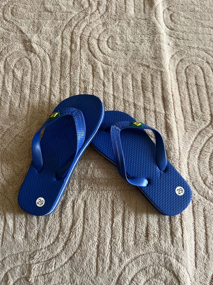 Tongs bleu