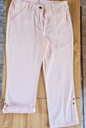 Pantalon/pantacourt 44