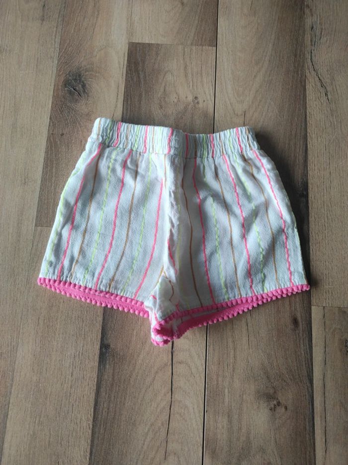 Short TAO étiqueté 2 ans mais taille 3 ans - photo numéro 3