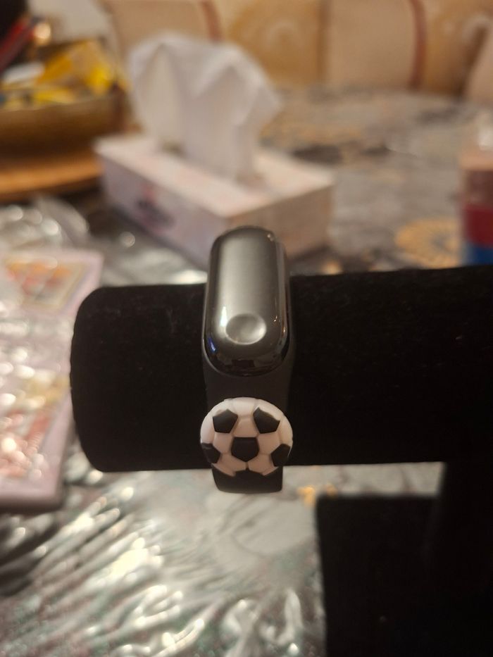 Montre foot Électronique Tactile à LED pour Enfant neuf prix 2 euro 50 - photo numéro 2