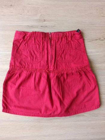 Jupe rouge ajustable avec élastiques tape a l'oeil 4 ans