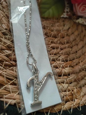 🍂Collier lettre "r"🍂