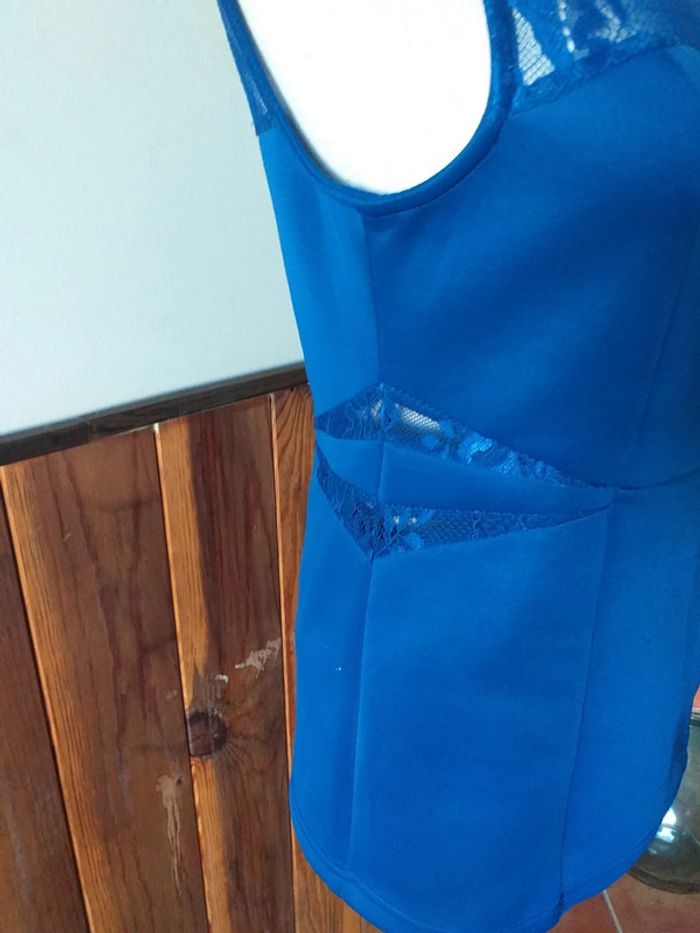 Haut sans manches bleu avec dentelle - photo numéro 5