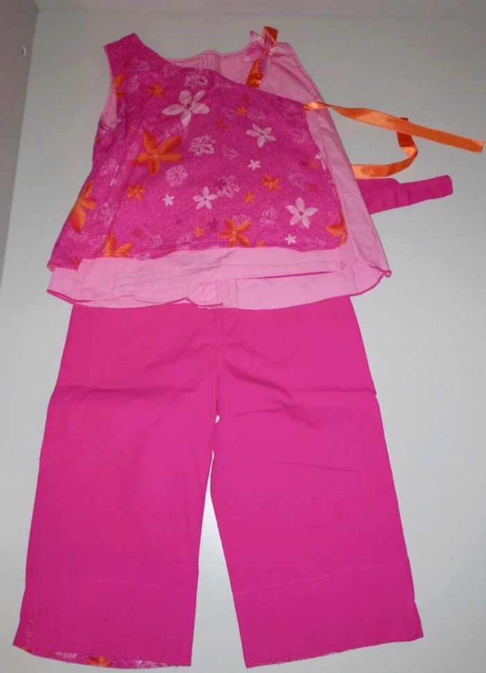 Joli ensemble 2 pièces 9 mois