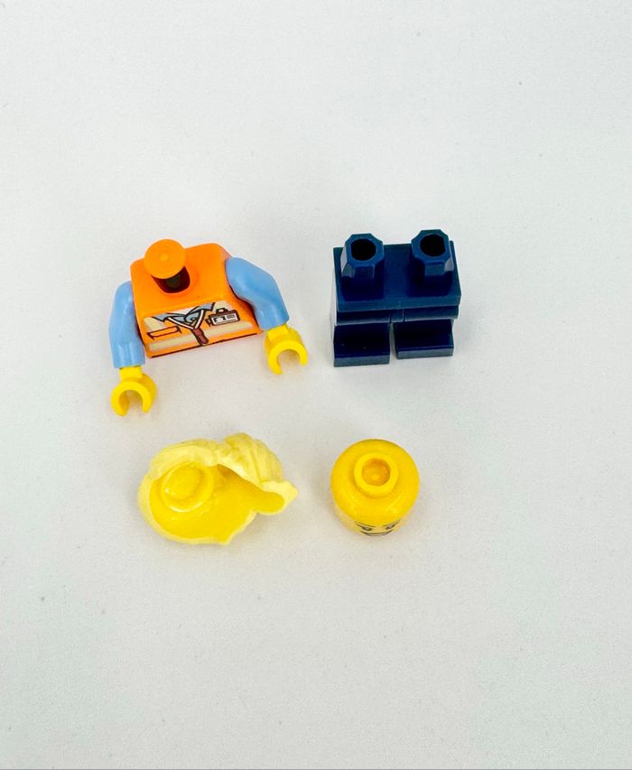 Lego Figurines City : Employée du Train Cargo 60198 - NEUF - photo numéro 5