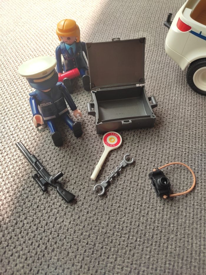 Voiture playmobil - photo numéro 3