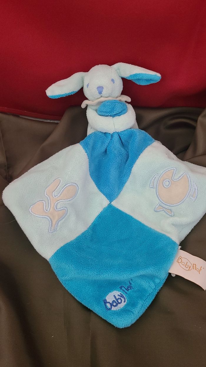 Doudou Babynat Baby nat' D&C LAPIN semi Plat Luminescent Poisson BLEU
