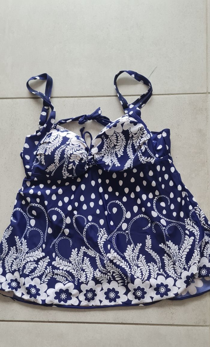 Lot femme T46 à 50 - photo numéro 2