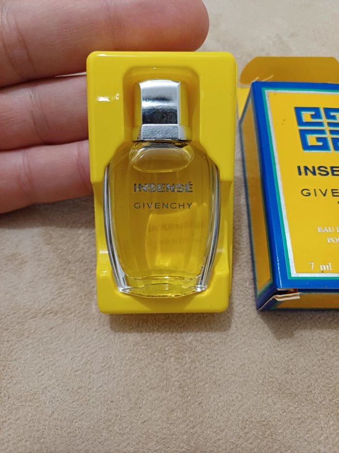 Miniatures insensé givenchy 7 ml - photo numéro 2