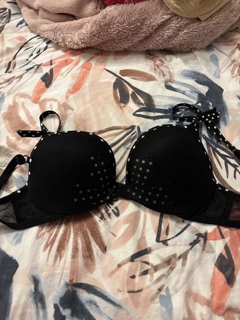 Soutien gorge Chantal thomass 85b comme neuf