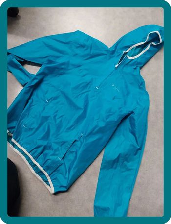 kway impermébale fille / garcon 12/14 ans