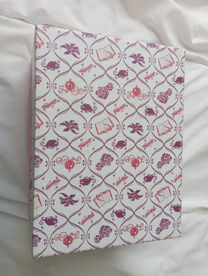 Boîtes à bijoux Disney avec divers accessoires - photo numéro 7