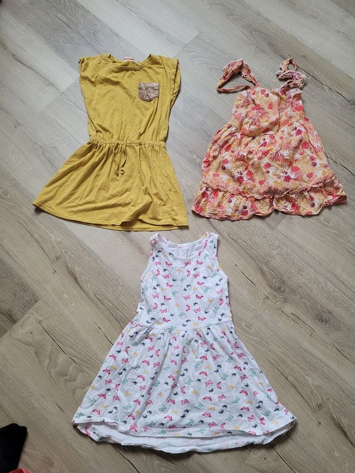 Lot 27 robes 6 ans fille - photo numéro 2