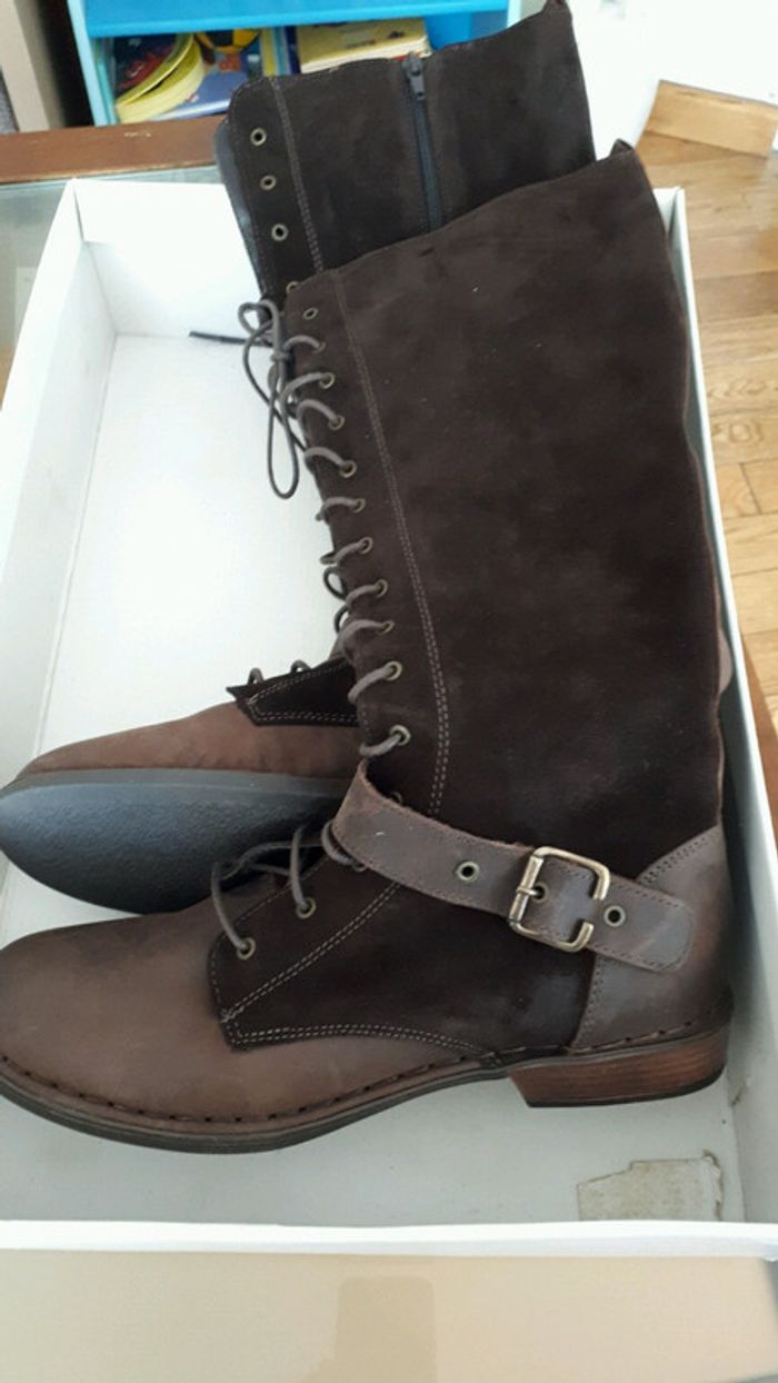 Bottes tendance neuve André marron. - photo numéro 7