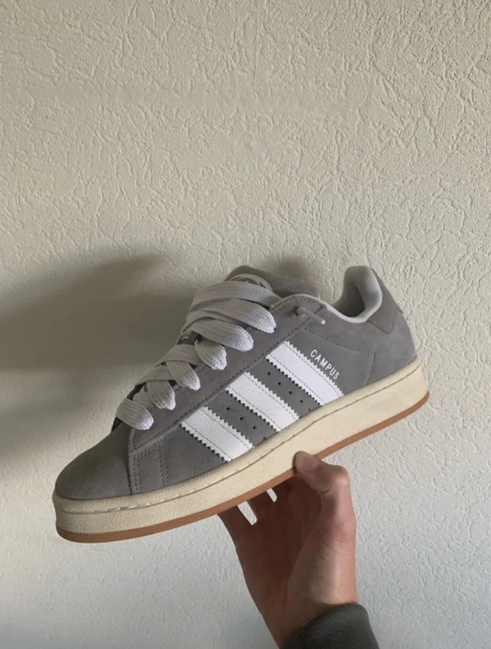 Adidas CAMPUS 00s taille 40