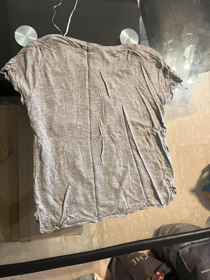 Tee shirt femme Stradivarius - photo numéro 2