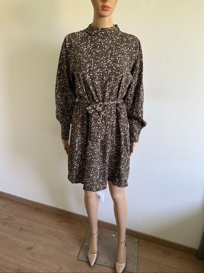 Robe imprimée neuve Lofty Manner taille S (valeur 60€) - photo numéro 3
